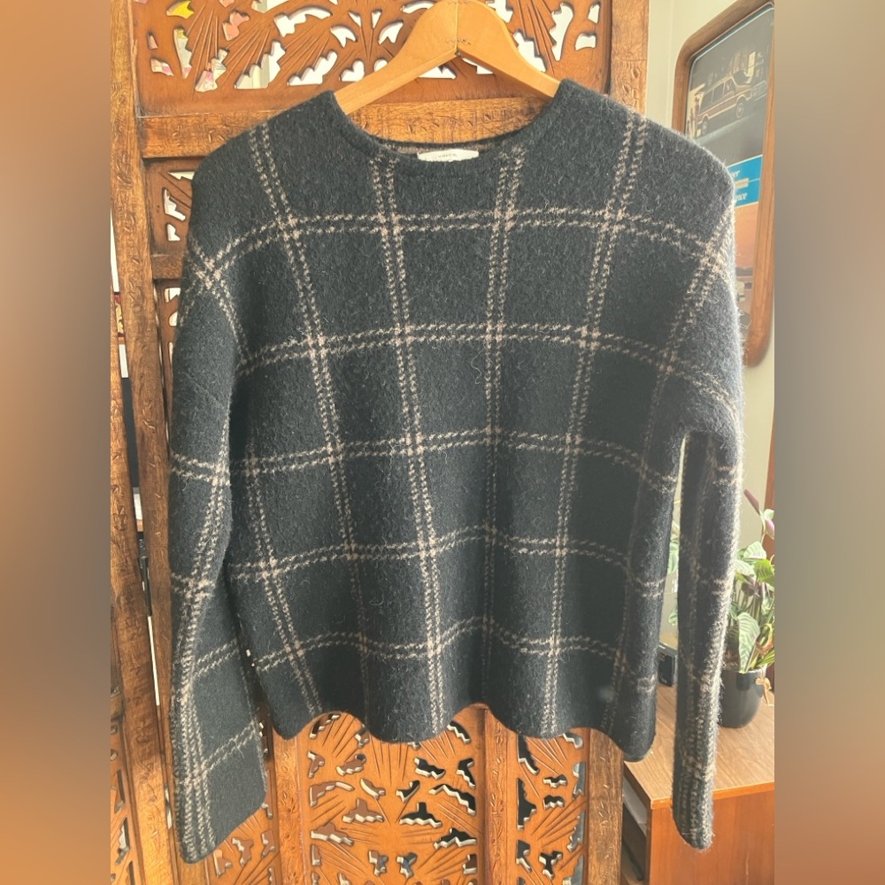 Plaid Black and Gray Women's Sweater